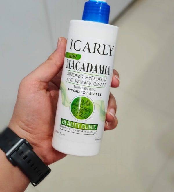 کرم مرطوب کننده آبرسان قوی و ضد چروک با رایحه ماکادامیا آی کارلی 250 میلی لیتر | I CARLY - تصویر 2